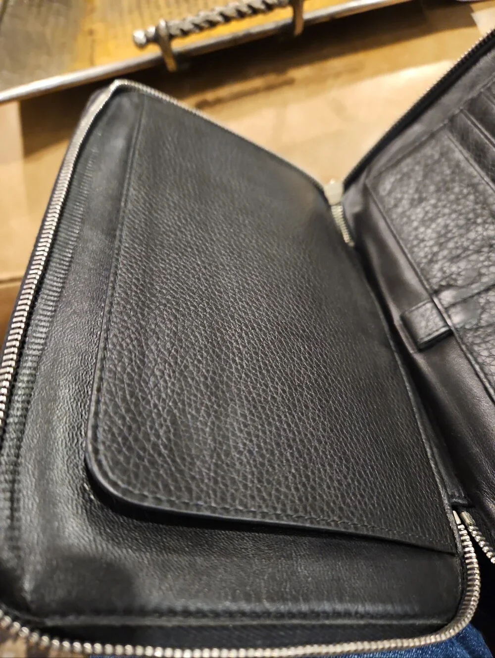 GUCCI Clutch Bag Black Pebbled Leather Silver Hardware Unisex